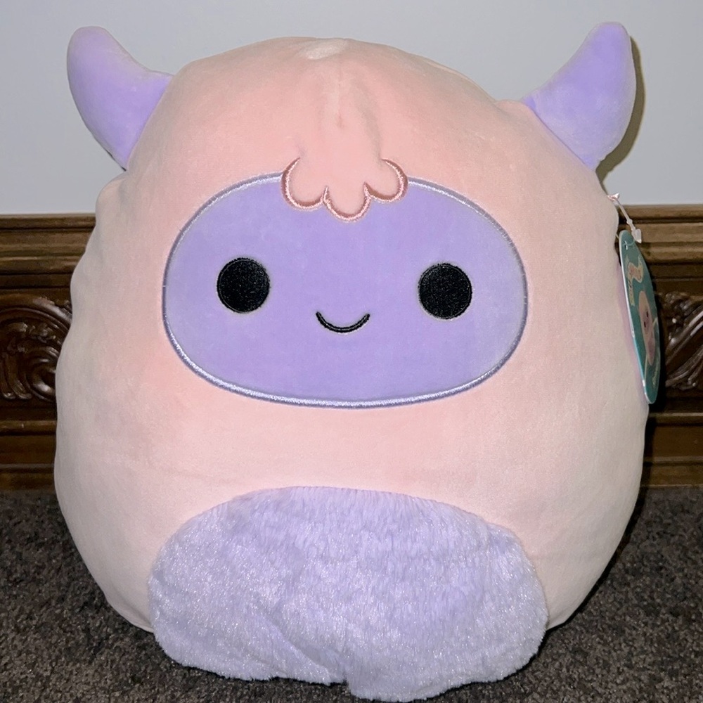Squishmallows Ronalda the Yeti 💕💜